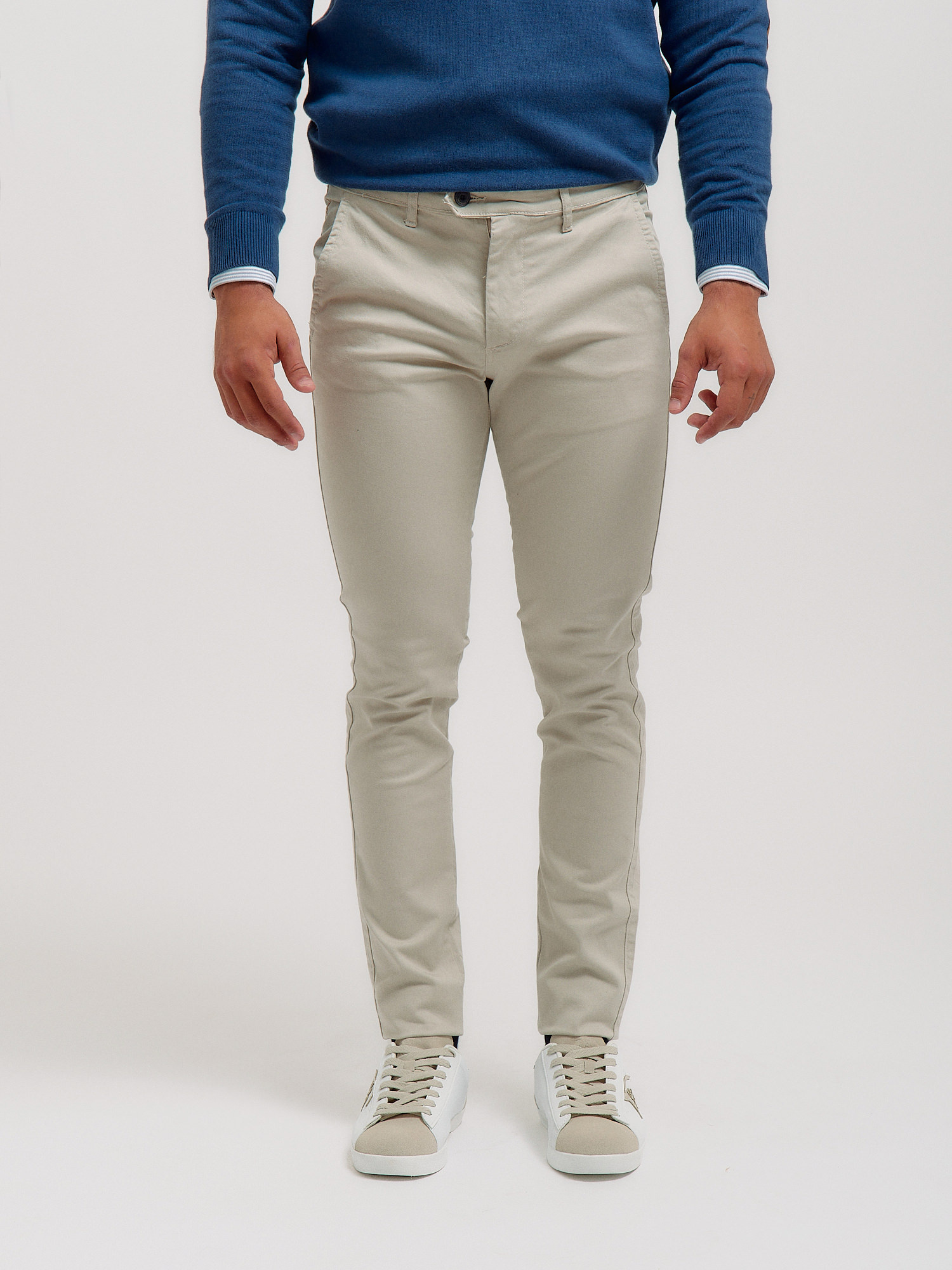 pantalones-chinos-946jso-1.jpg